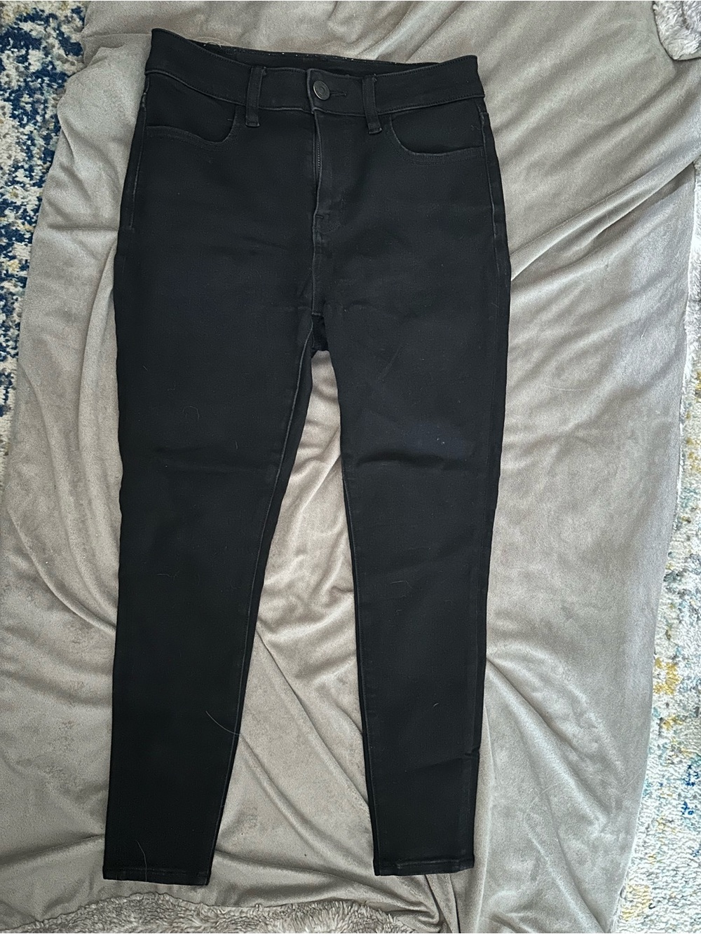 American Eagle Outfitters Black High-Rise Skinny Jeans